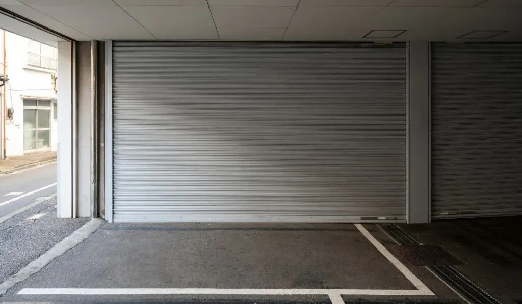 emergency garage door repair car trapped